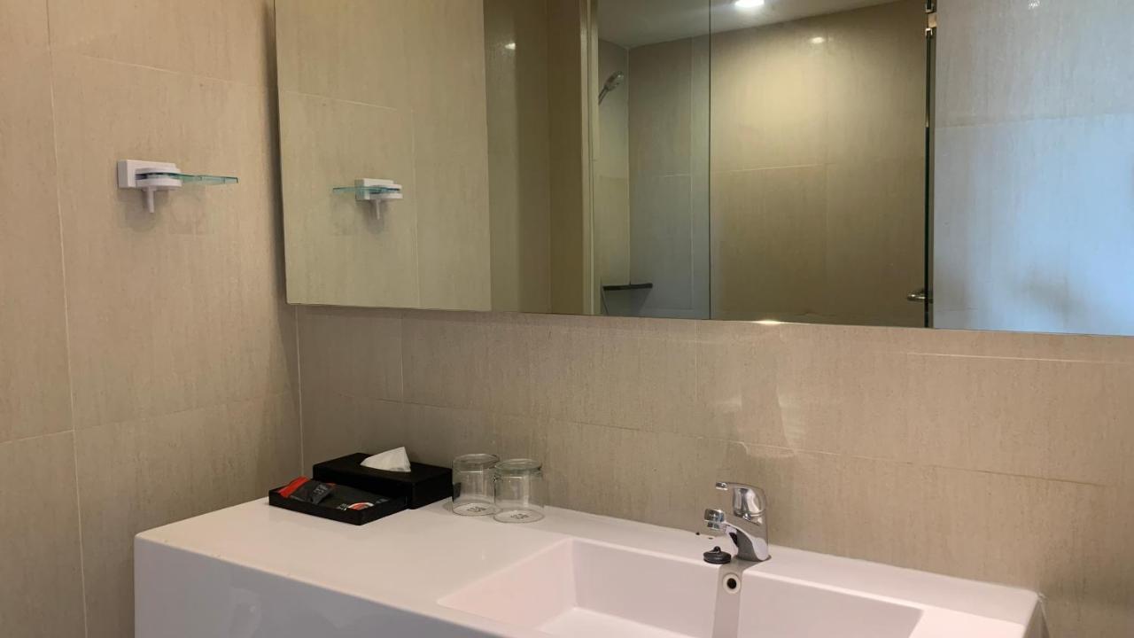 Grand Zuri Kuta Bali Hotel Exterior photo