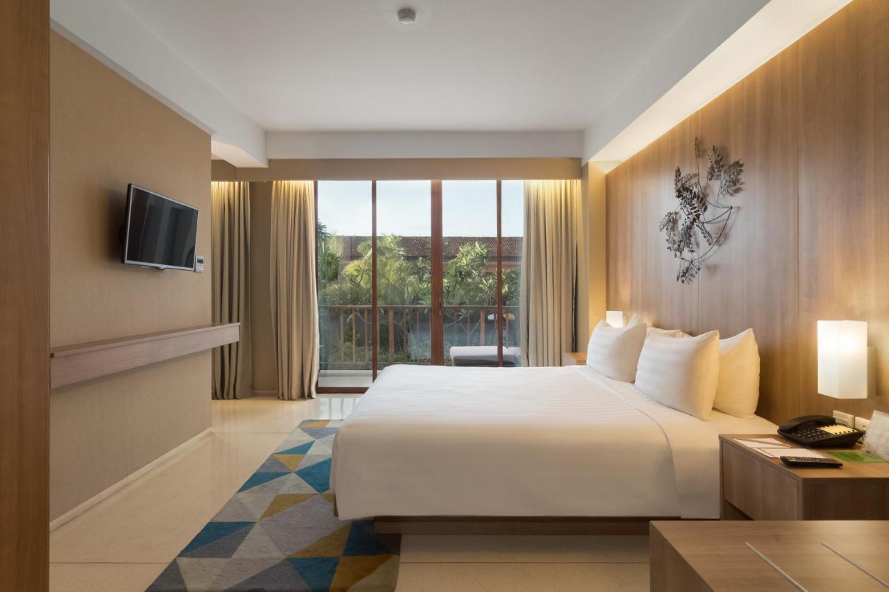 Grand Zuri Kuta Bali Hotel Exterior photo