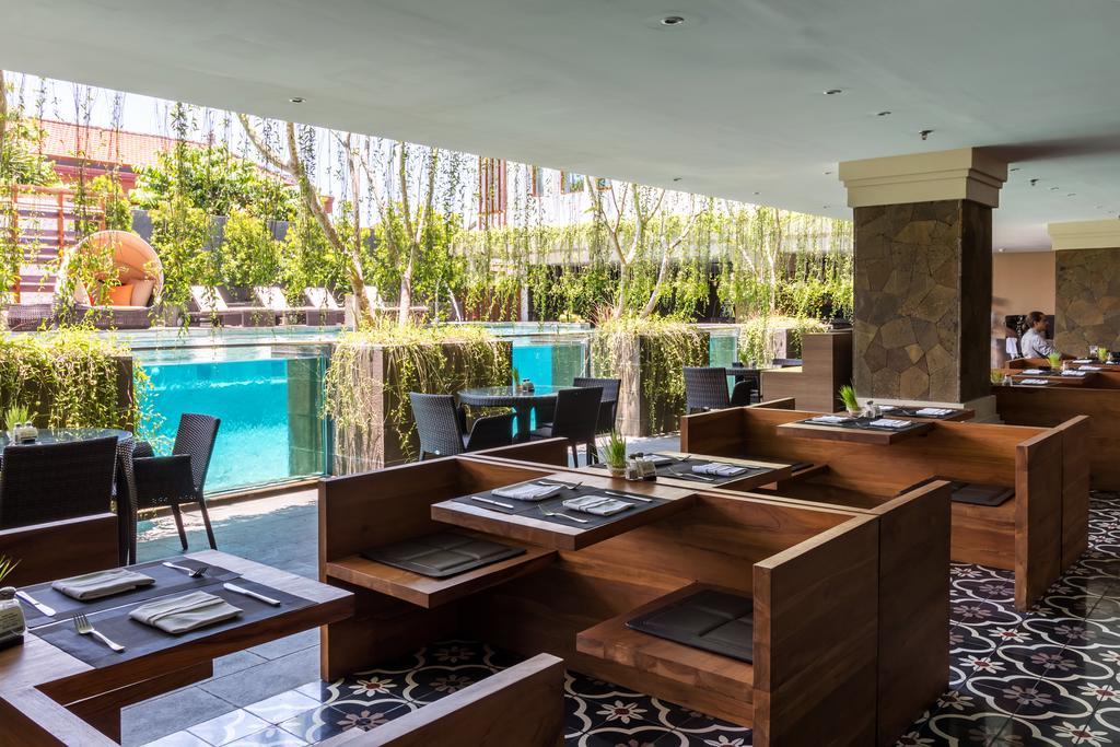 Grand Zuri Kuta Bali Hotel Exterior photo